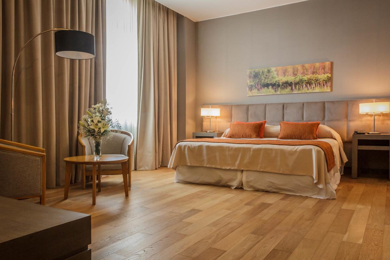 Marale Wines Hotel Boutique Вилья-Медия-Агуа Экстерьер фото