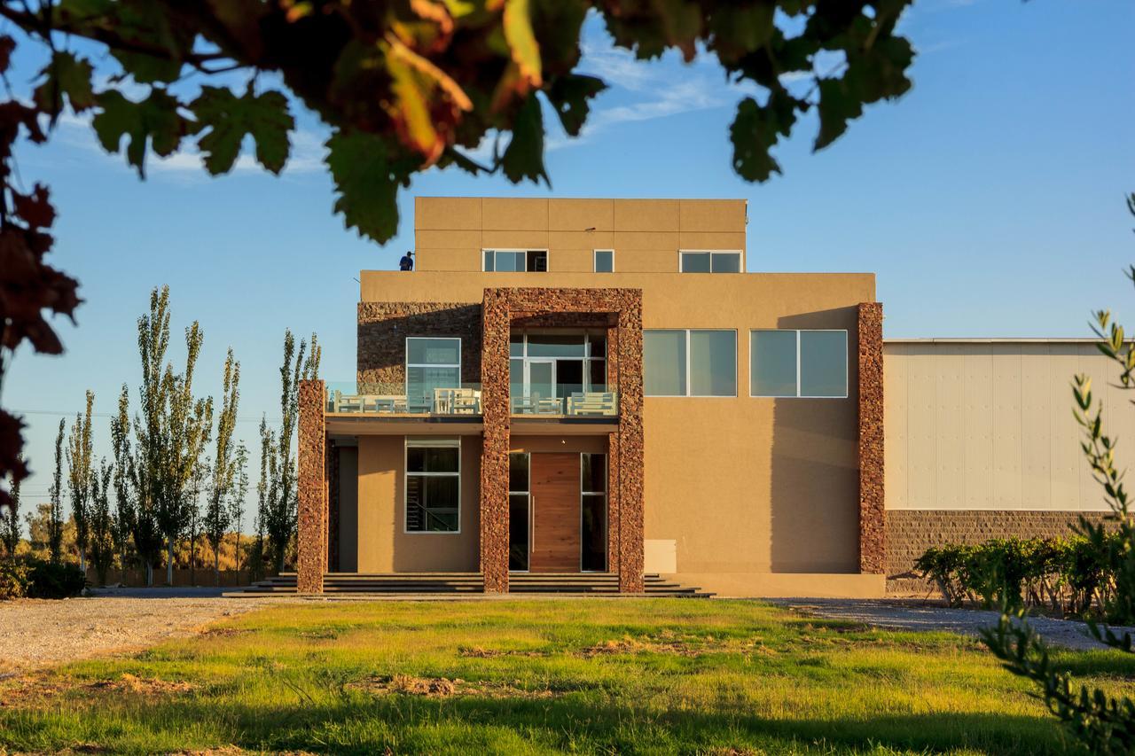Marale Wines Hotel Boutique Вилья-Медия-Агуа Экстерьер фото